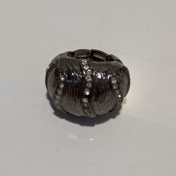 Large Statement Ring - Picture 3 of 3